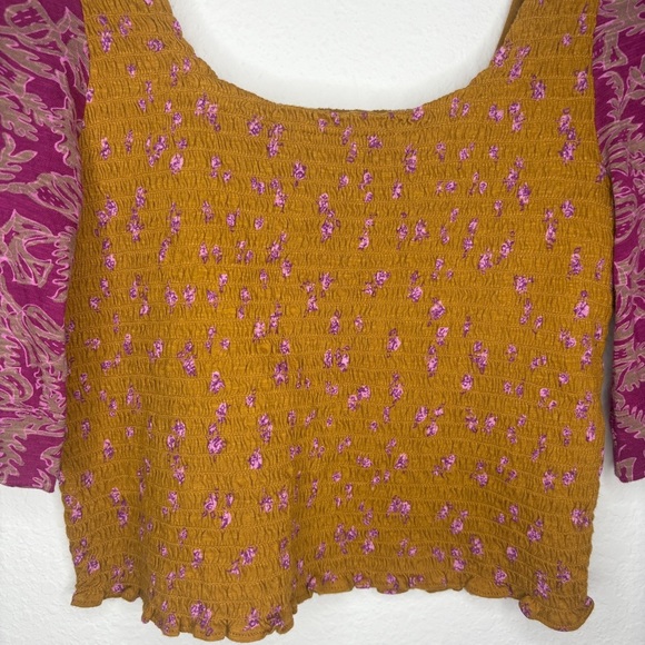 Free People Marigold Top  Short Sleeve Floral Print Smocked Size M Boho - Picture 3 of 8